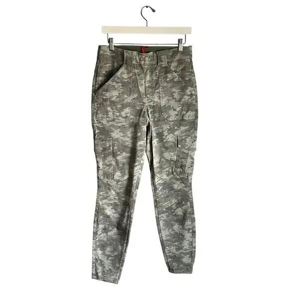 SPANX Camo Pull on Pants Joggers Green size Large Utility Stretch Ankle Cargo - Picture 1 of 4